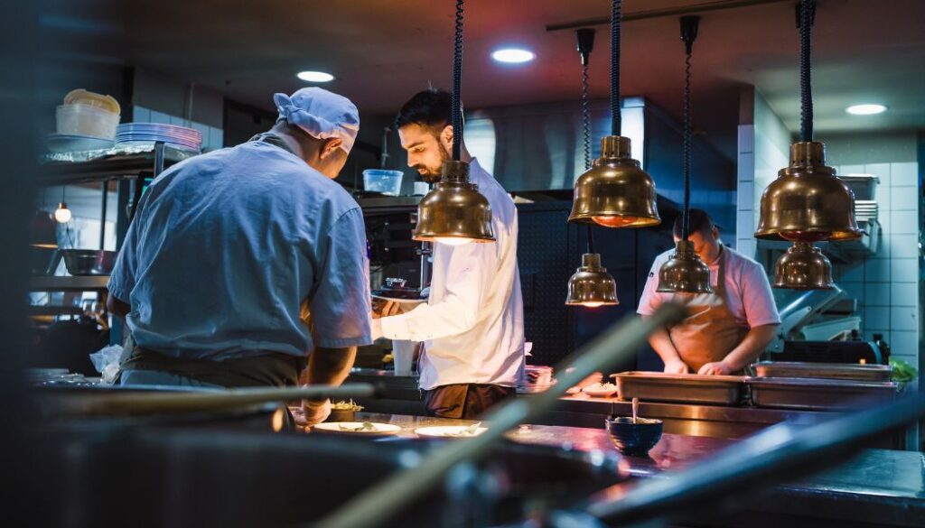lebensmittelhygiene in der gastronomie regeln, temperaturen und typische fehler